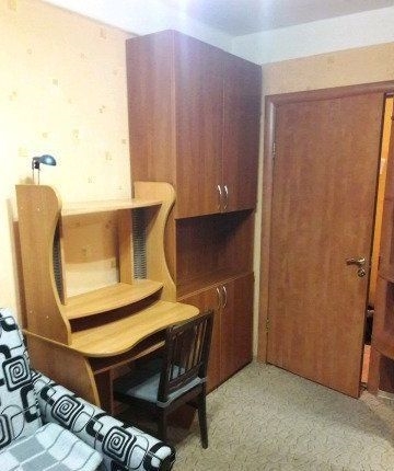Уютная комната, стеклопакеты , машинка и т.